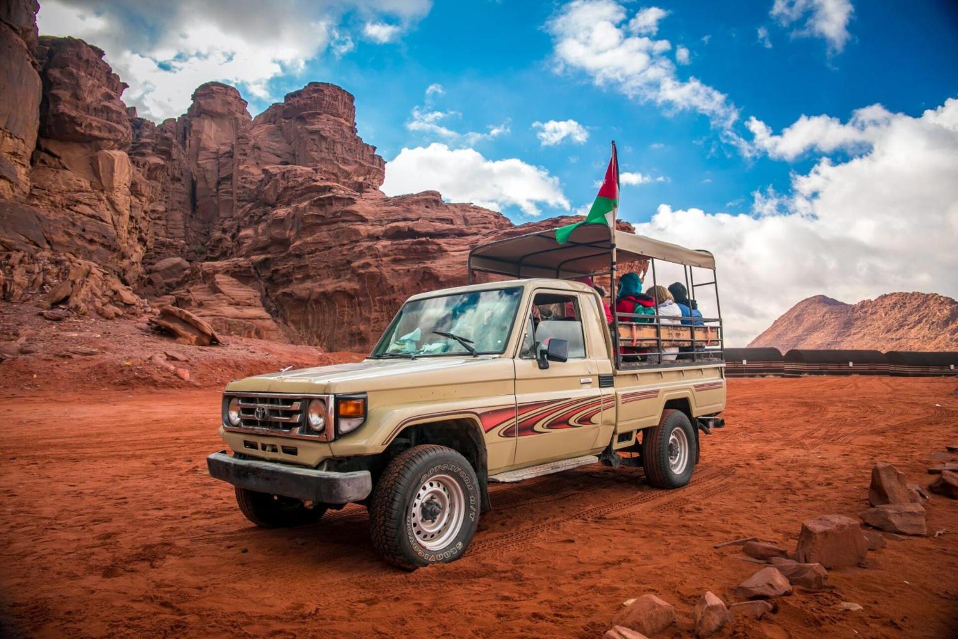 Wadi Rum Caeser Camp Hotel Exterior photo